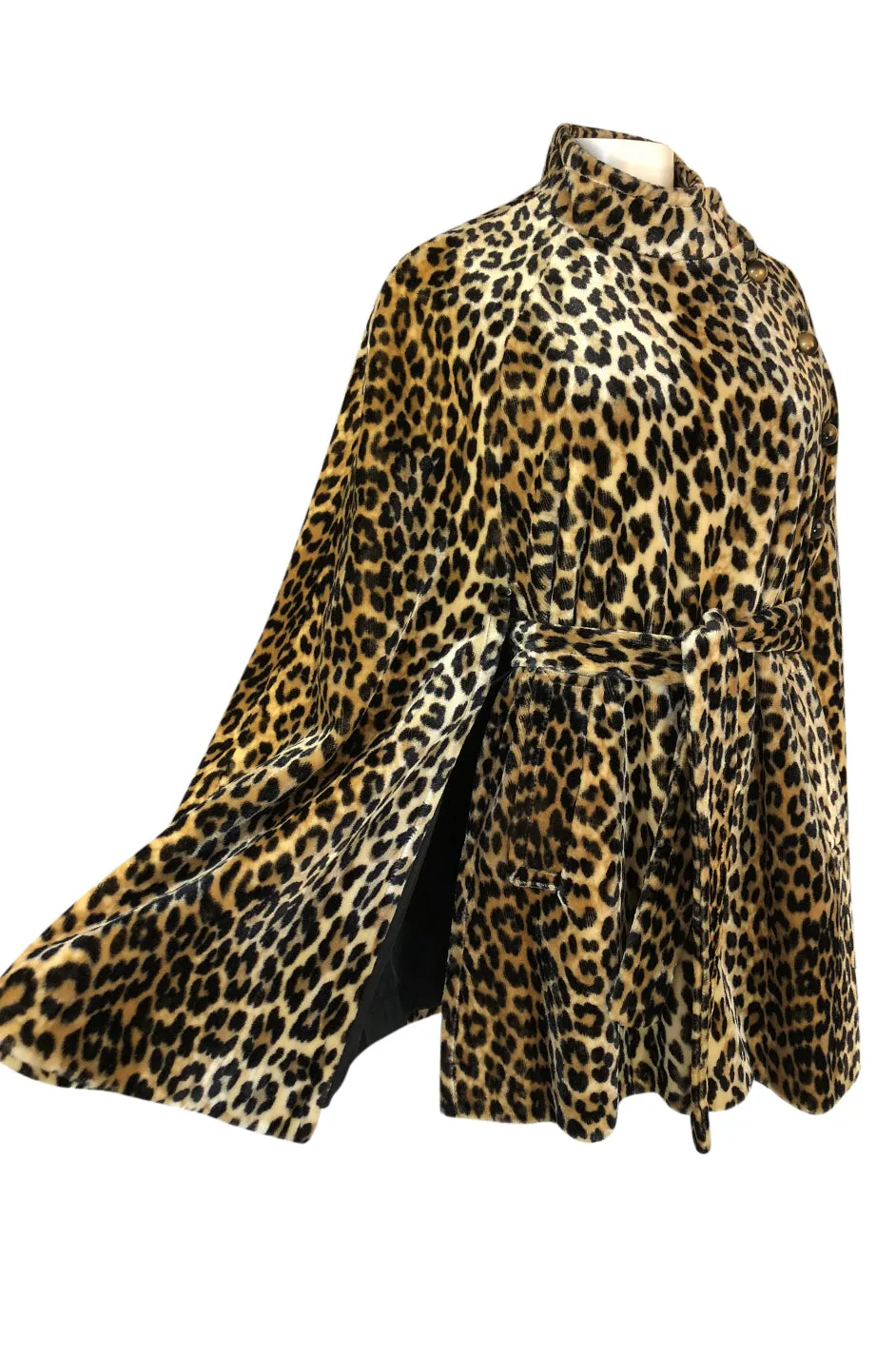 1960s Unlabeled Leopard Printed Faux Fur Velveteen Belted Cape