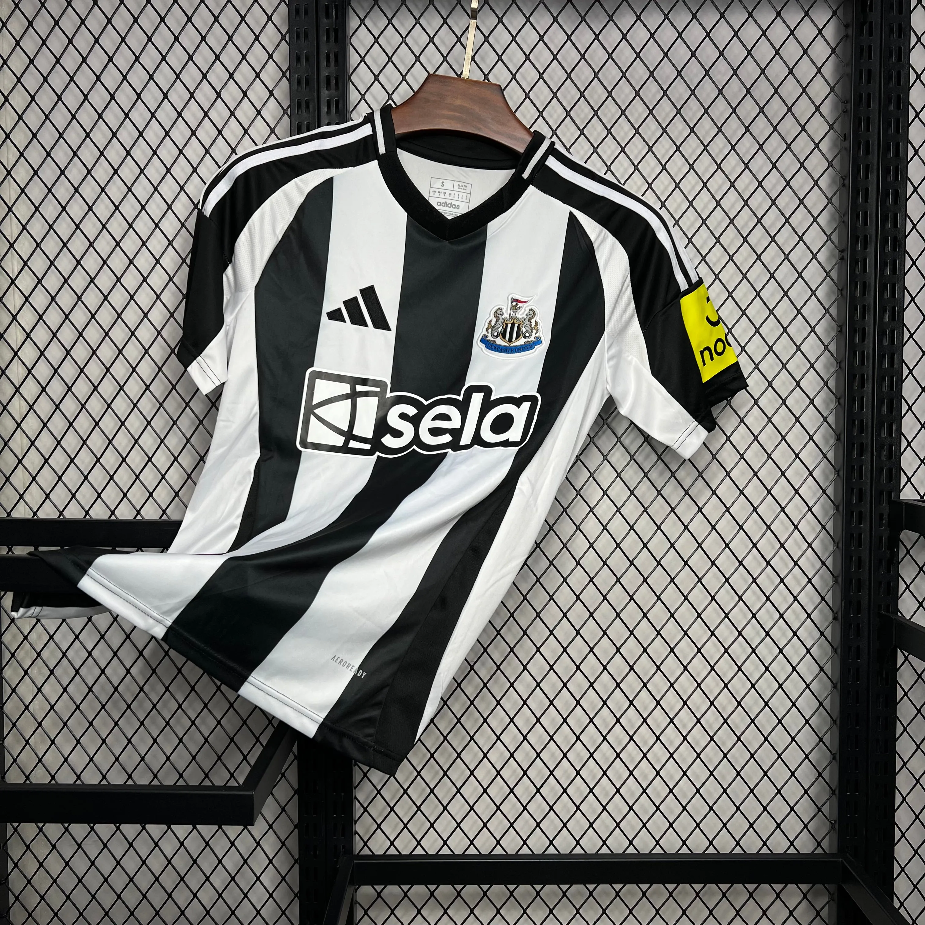 2024-25 Newcastle Home Football Shirts