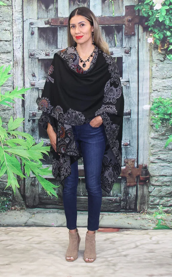 Alpaca "Ruana" Black/Grey Pattern Reversible Cape 120780