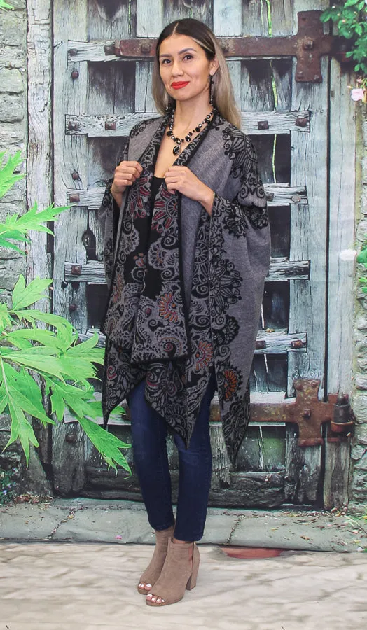 Alpaca "Ruana" Black/Grey Pattern Reversible Cape 120780