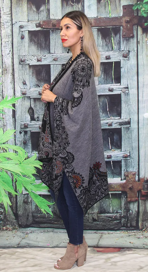 Alpaca "Ruana" Black/Grey Pattern Reversible Cape 120780