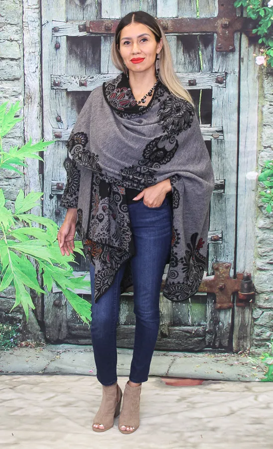 Alpaca "Ruana" Black/Grey Pattern Reversible Cape 120780