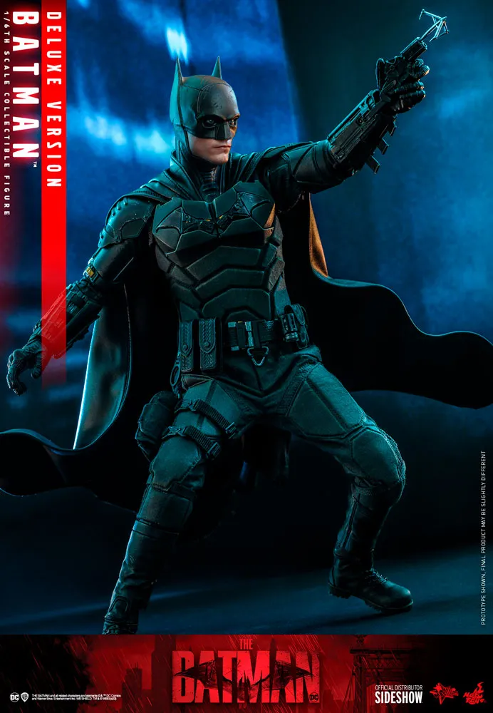 Batman (Deluxe Version) Sixth Scale Figure by Hot Toys