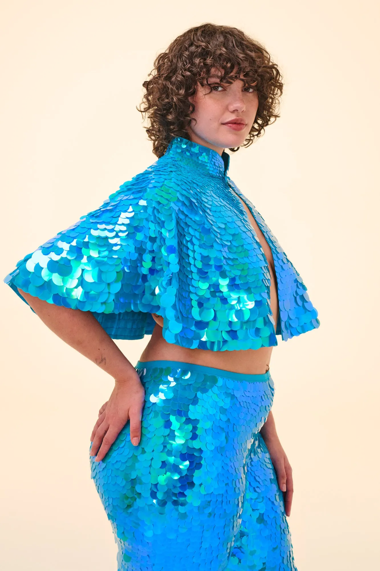 ECLIPSE SEQUIN CAPE - SKY