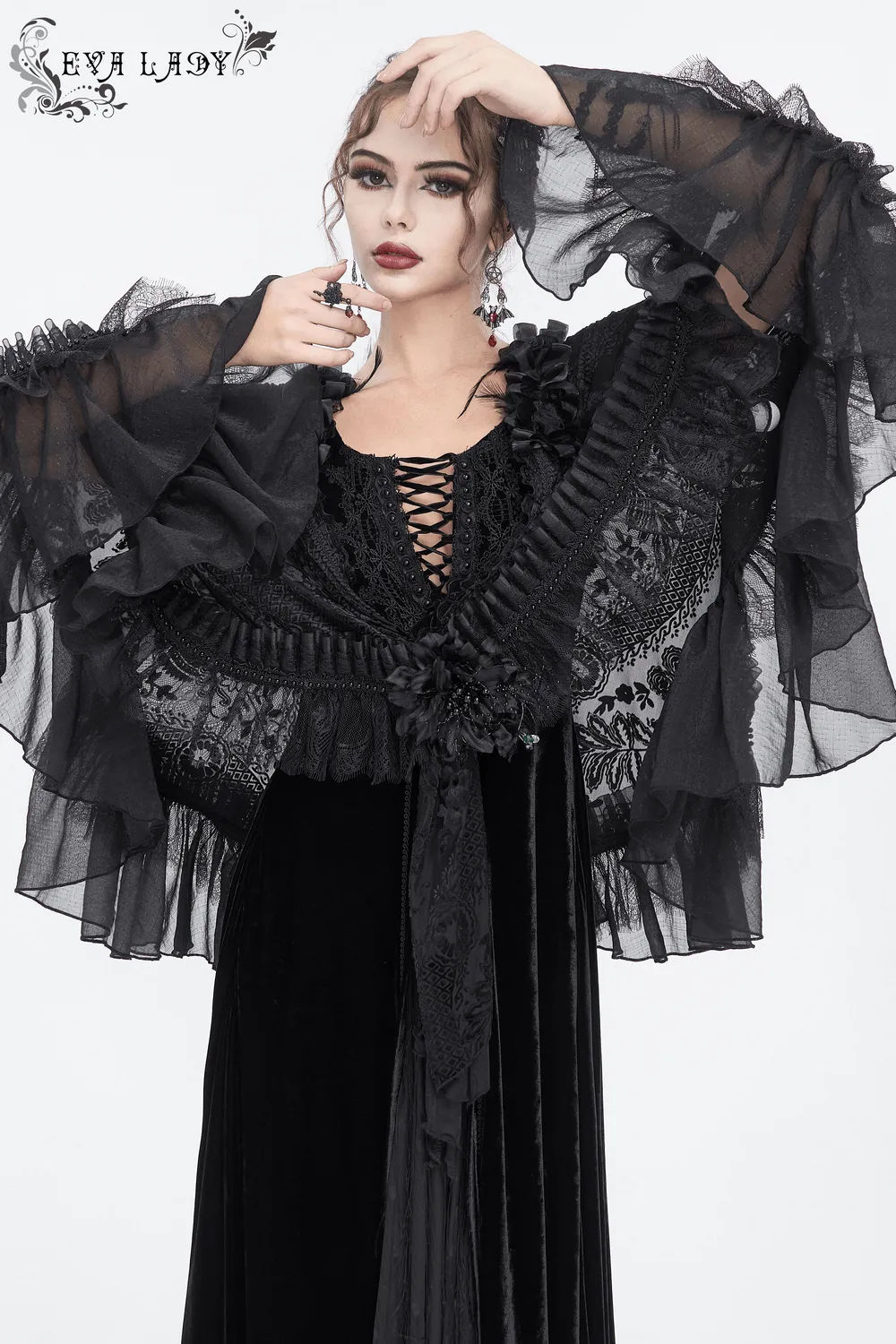 Elegant Women's Black Lace Cape with Gothic Flowers