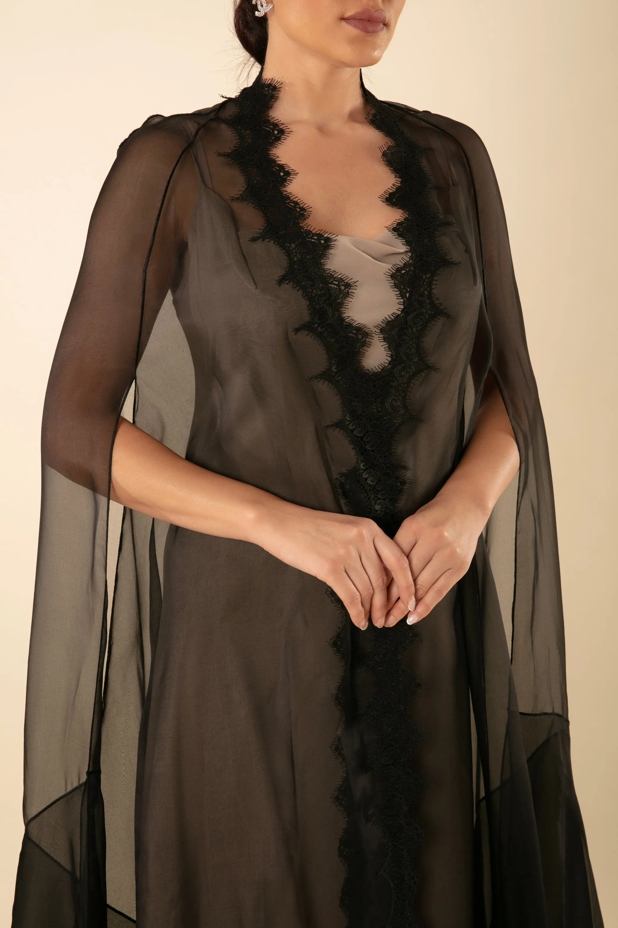 EVENING FRENCH LACE BLACK CAPE