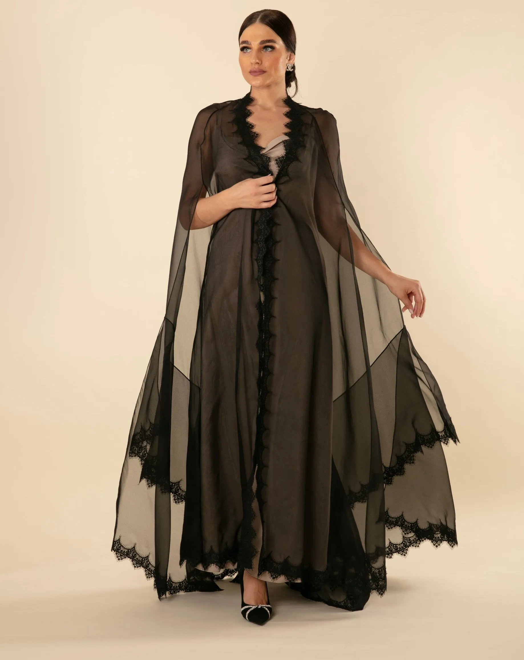 EVENING FRENCH LACE BLACK CAPE