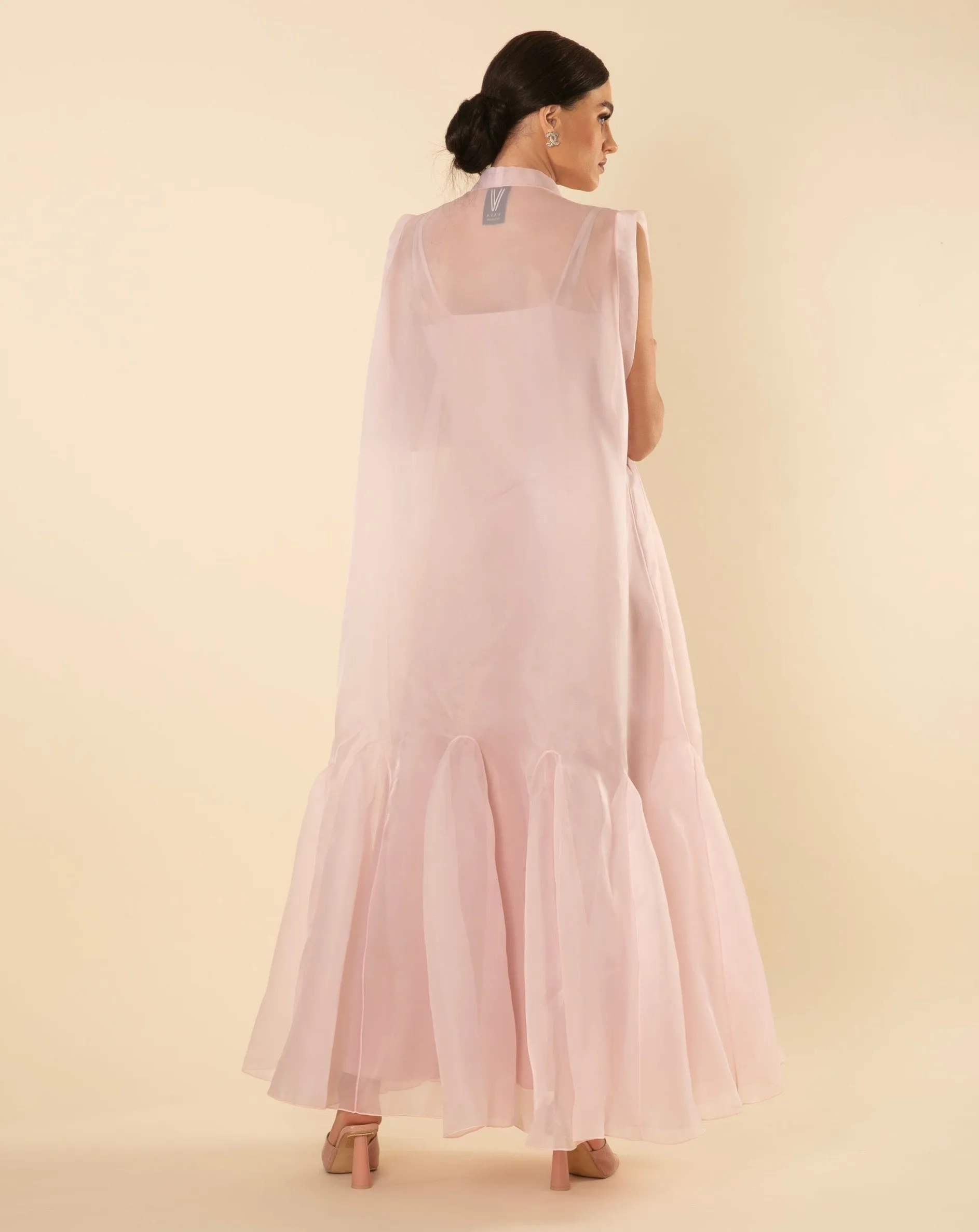 EVENING PINK ORGANZA SLEEVELESS CAPE