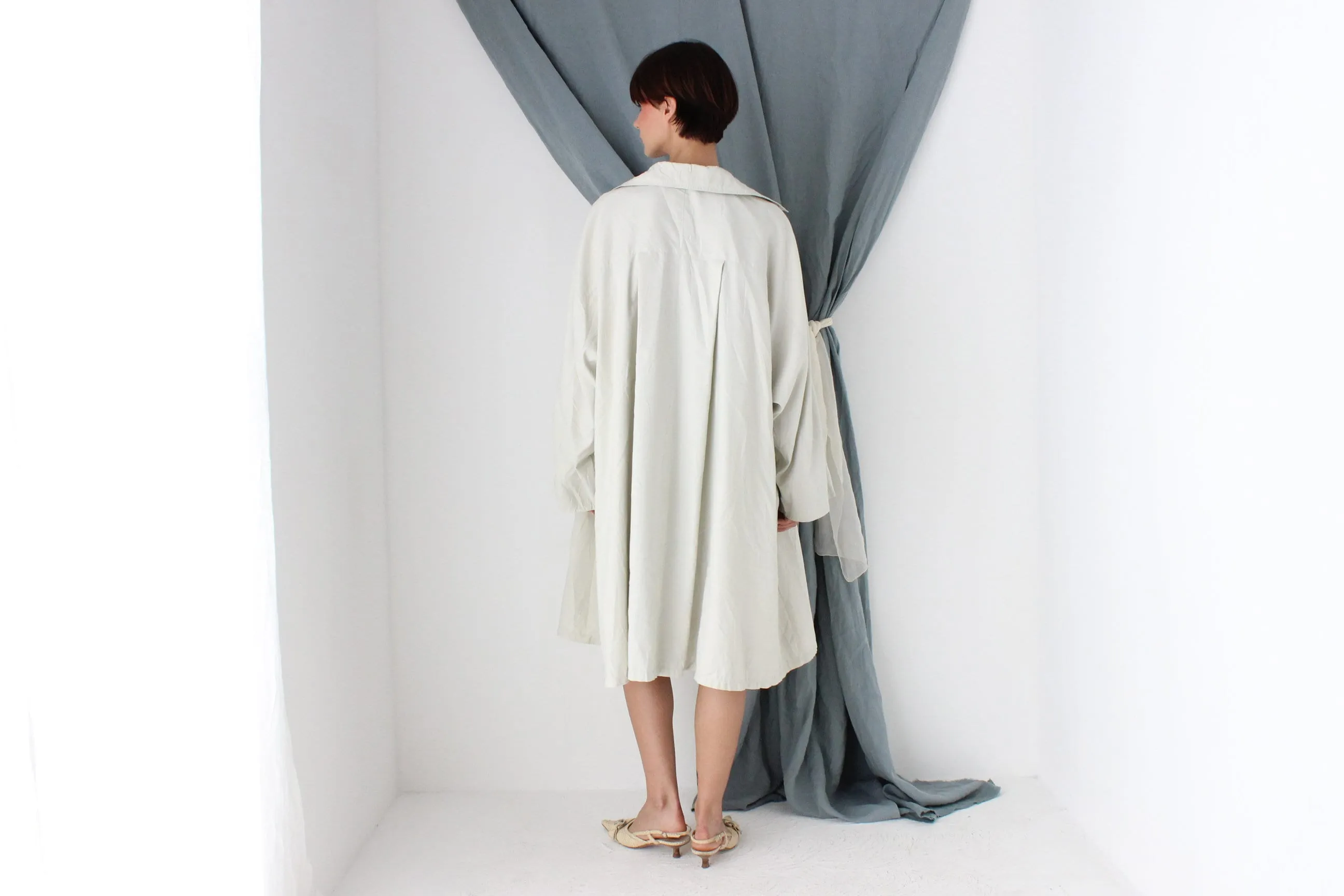 MADE IN ITALY 80s Neutral Oversized Swing Trench Coat