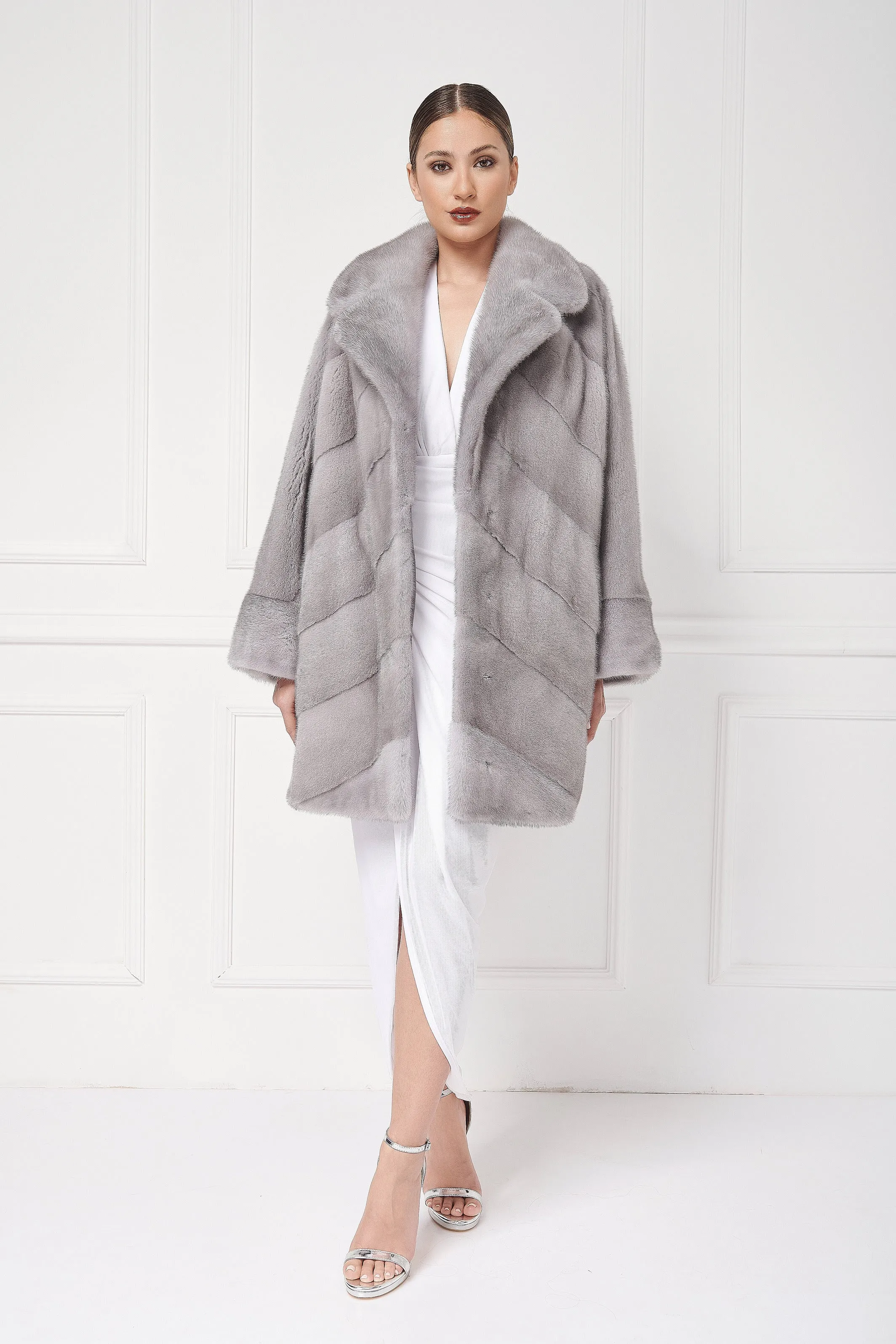 Mink cape/jacket with english collar