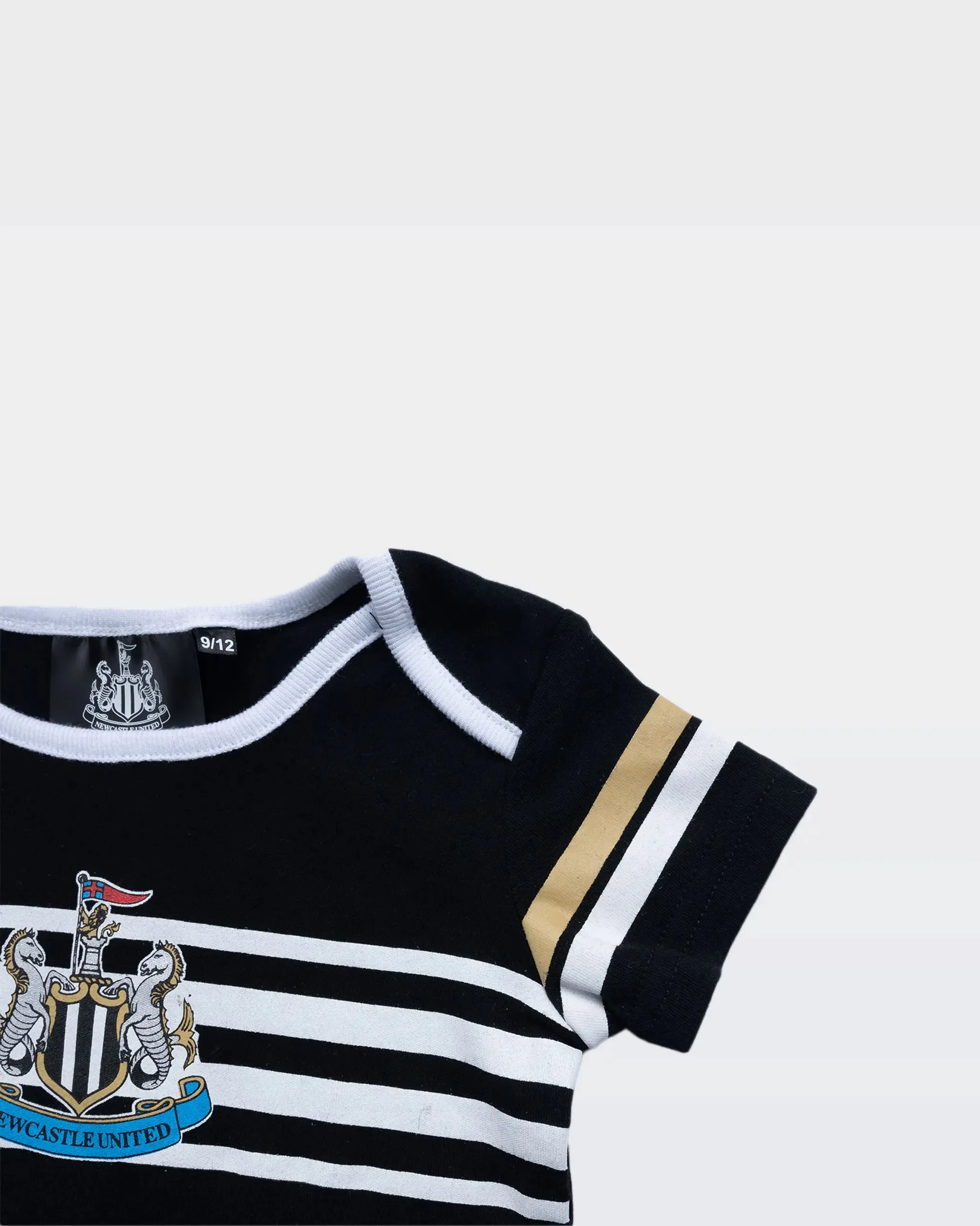 Newcastle United Bodysuit With Hat