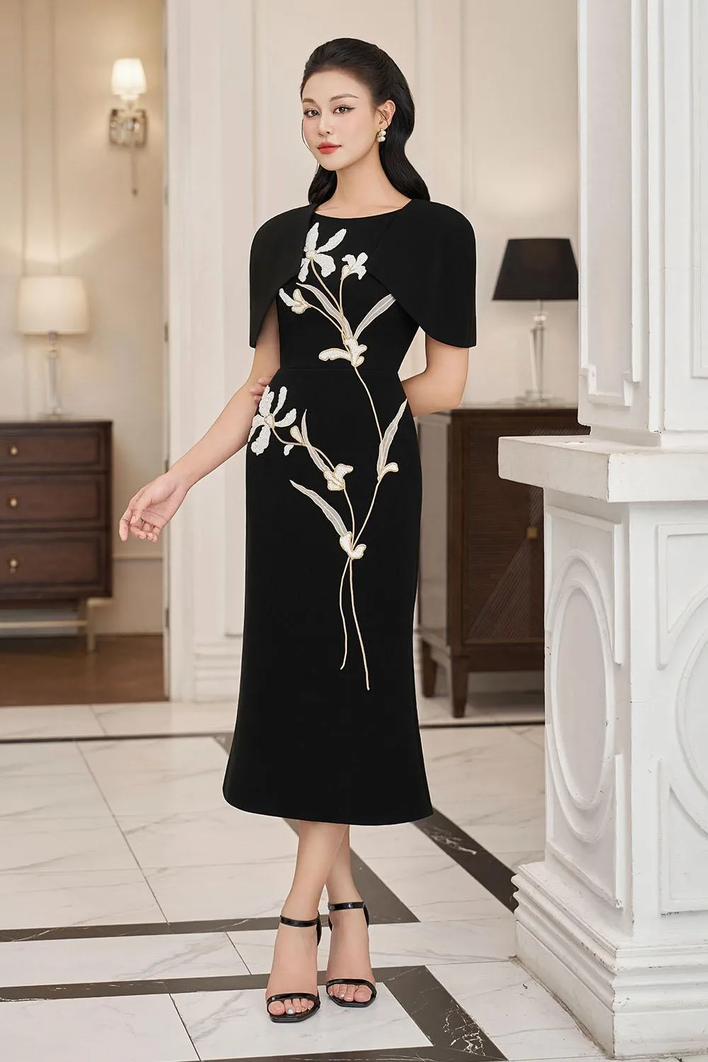 Orchids Trumpet Cape Sleeved Polyester Midi Dress