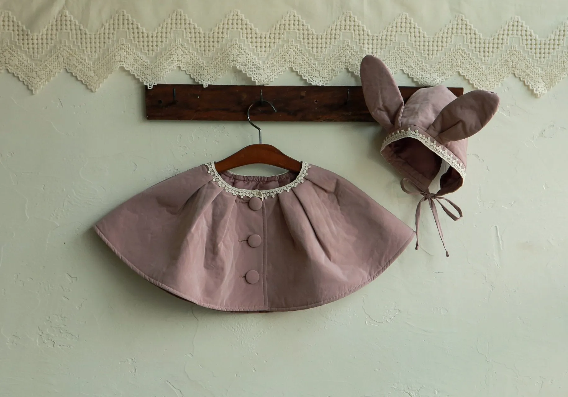 Rabbit Bonnet and Cape Set__Pink