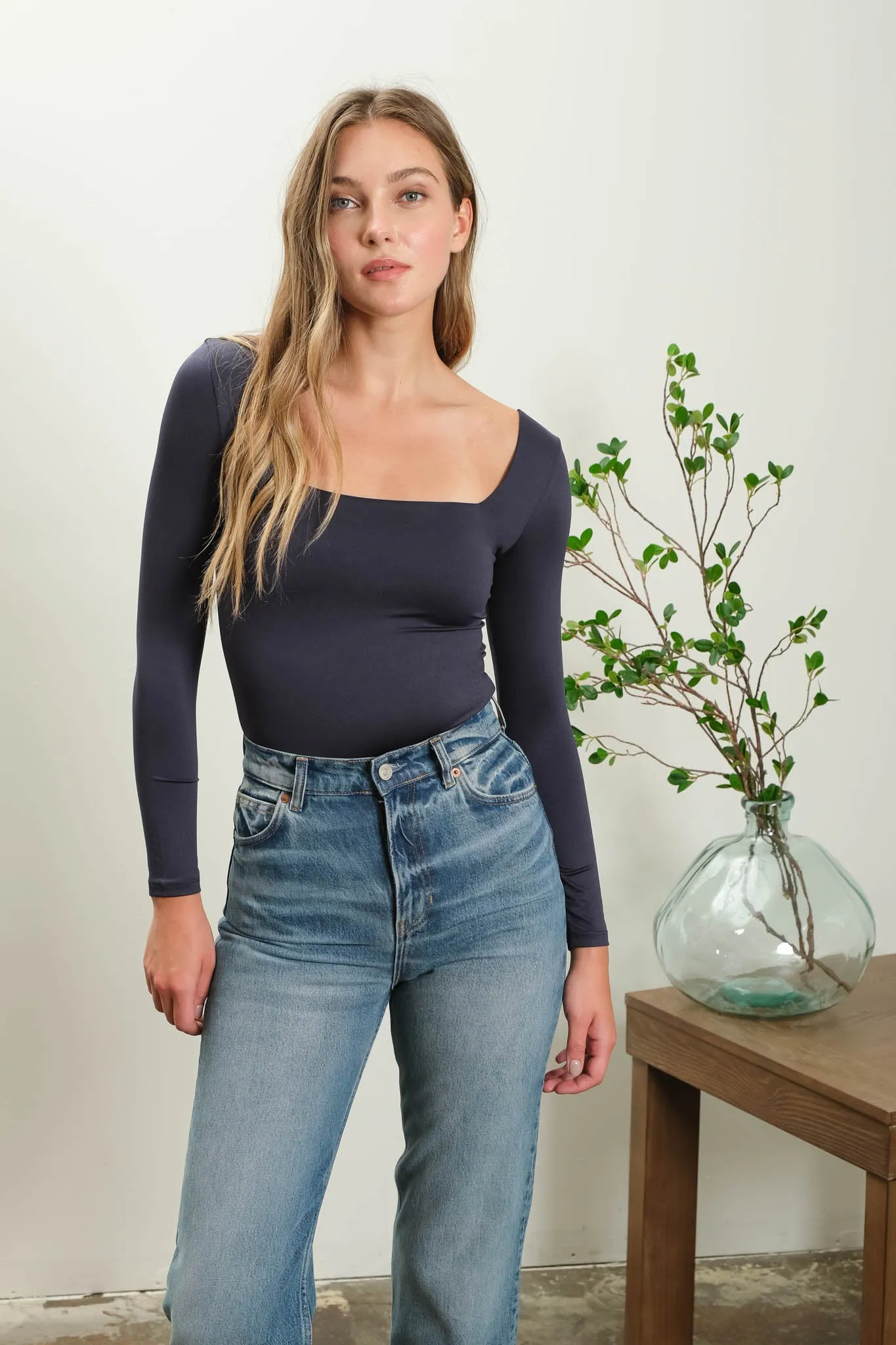 SEAMLESS SQUARE NECK LONG SLEEVE KNIT BODYSUIT