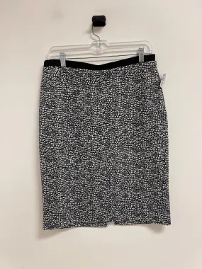 Skirt Midi By Calvin Klein In Black & White, Size: 10