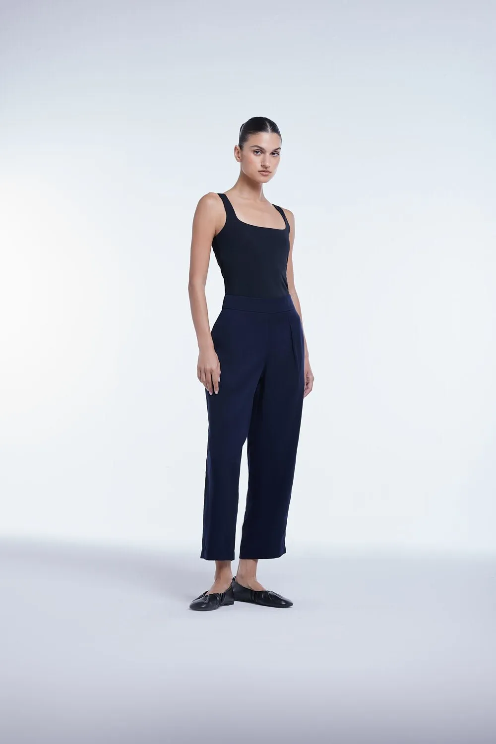 Tencel Mid-Rise Tapered Pants