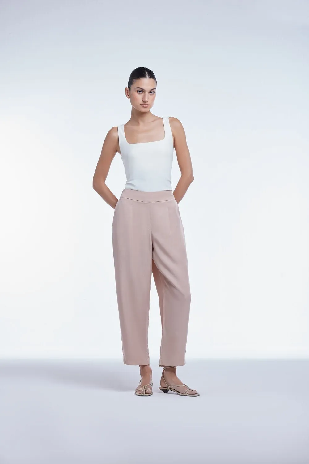 Tencel Mid-Rise Tapered Pants