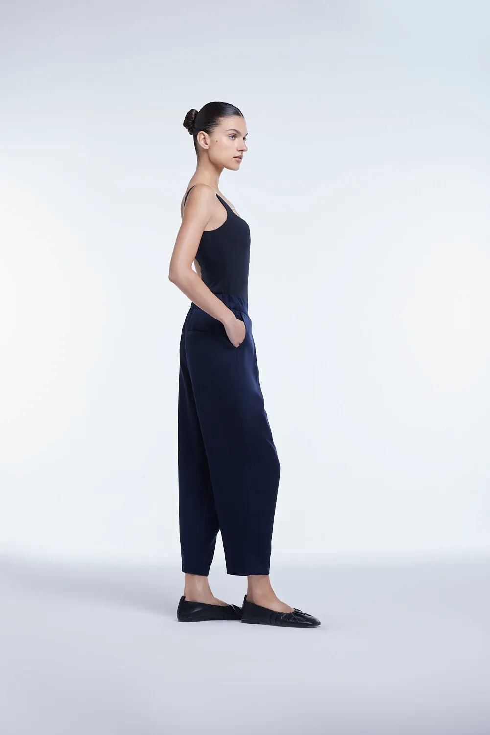 Tencel Mid-Rise Tapered Pants