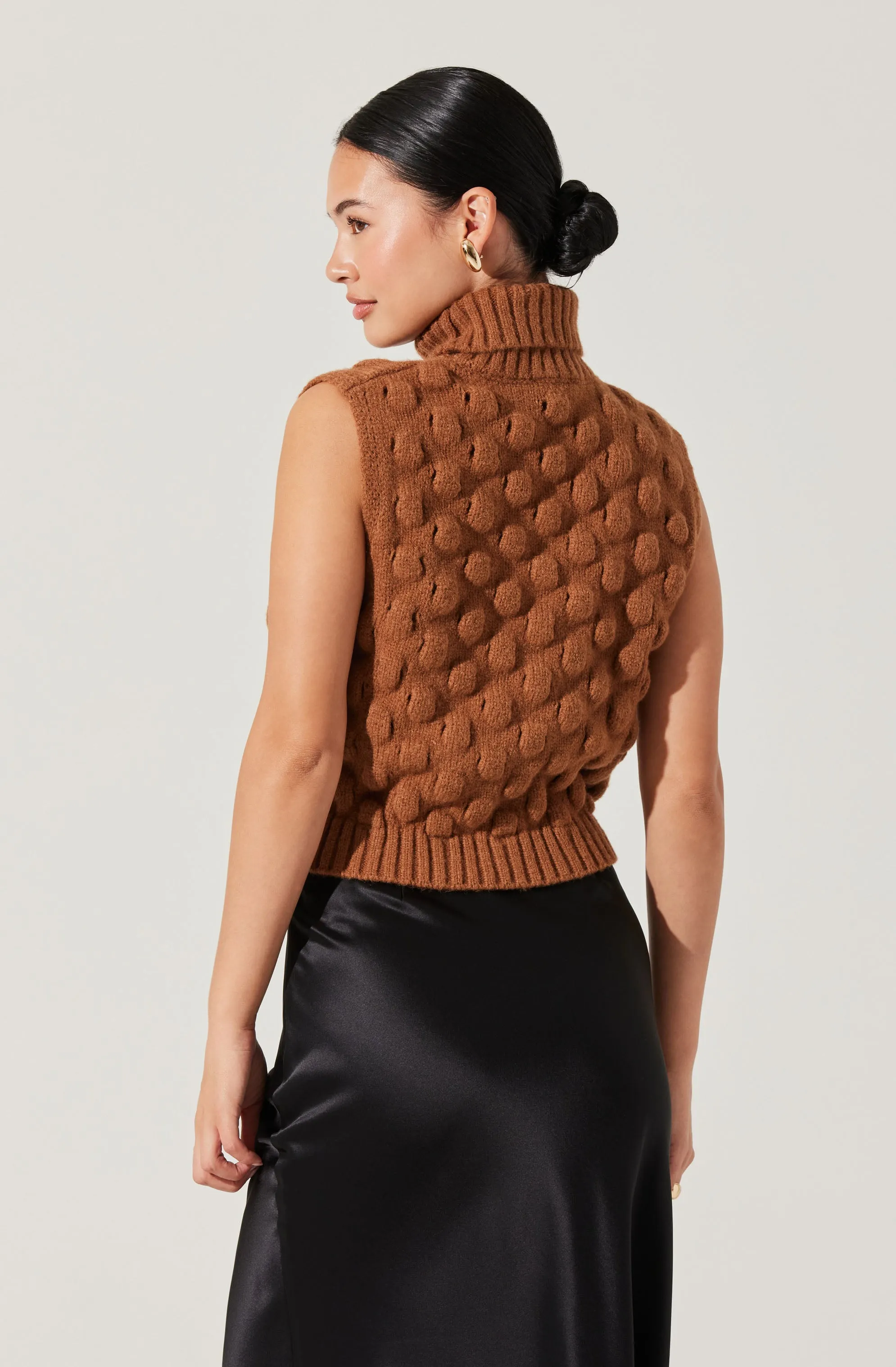 Textured Turtleneck Sweater Vest