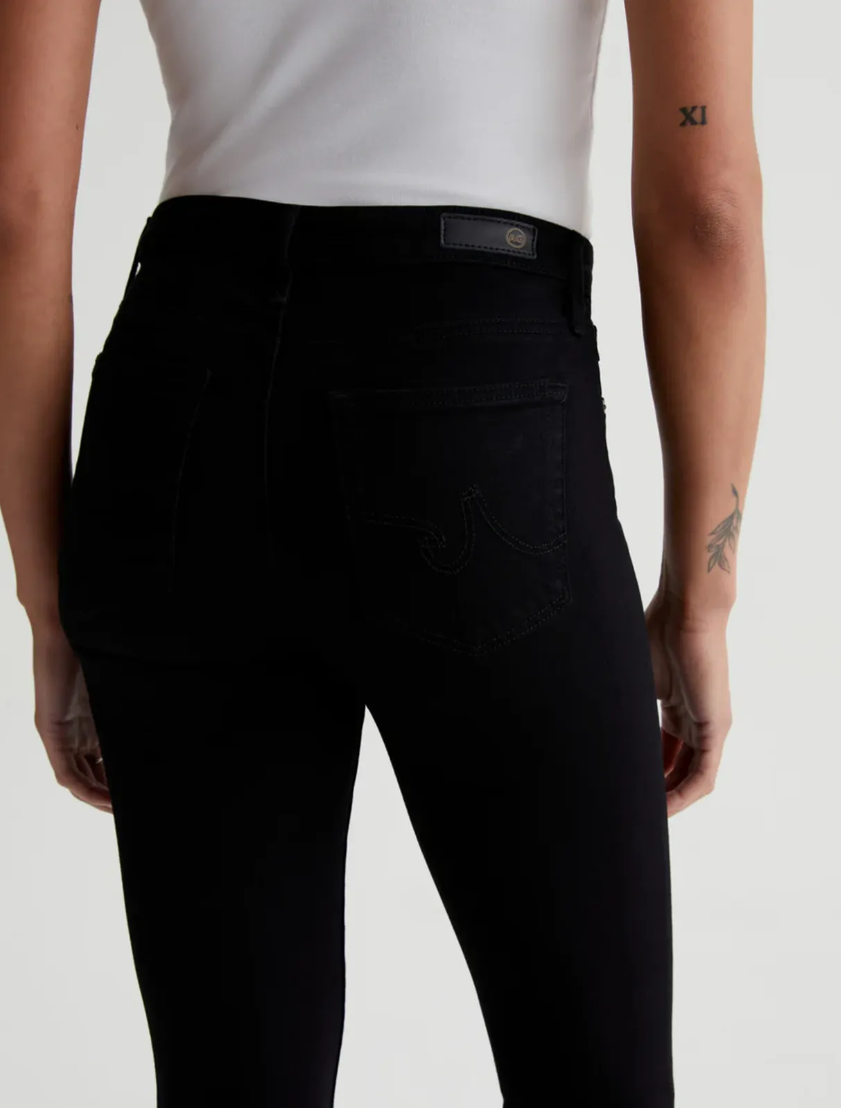 THE PRIMA MID RISE SLIM IN SUPER BLACK