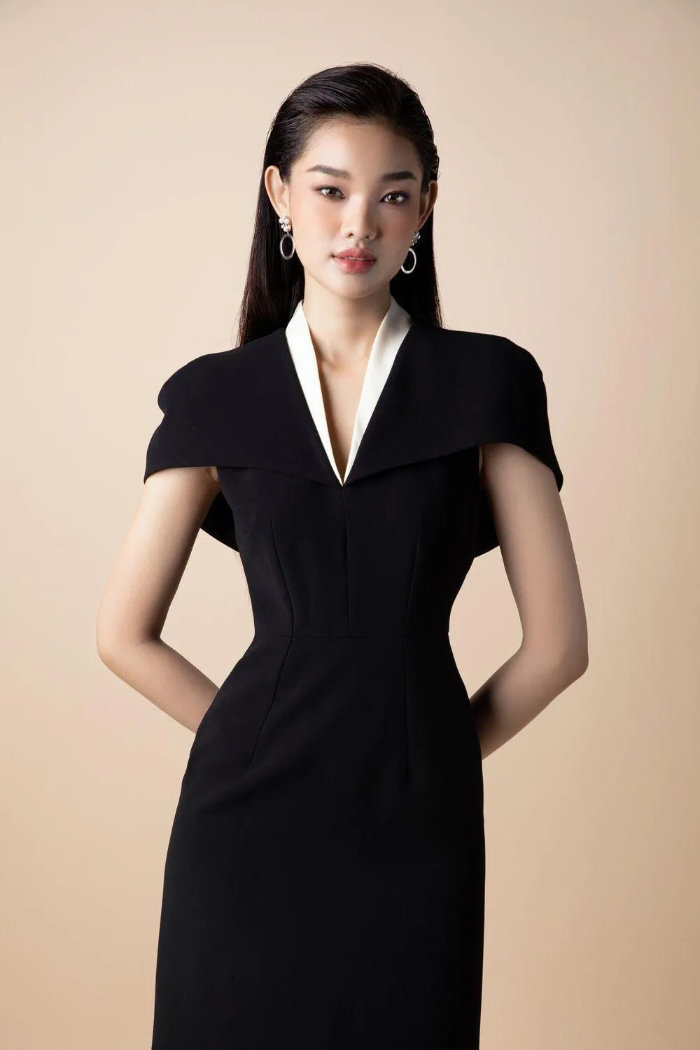 Verity Sheath V-Neck Wool Midi Dress